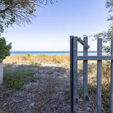 Con Giardino - Accesso Diretto Giunco * Carloforte (Isola di San Pietro)