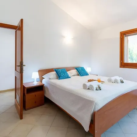 Villa Con Giardino - Accesso Diretto Giunco